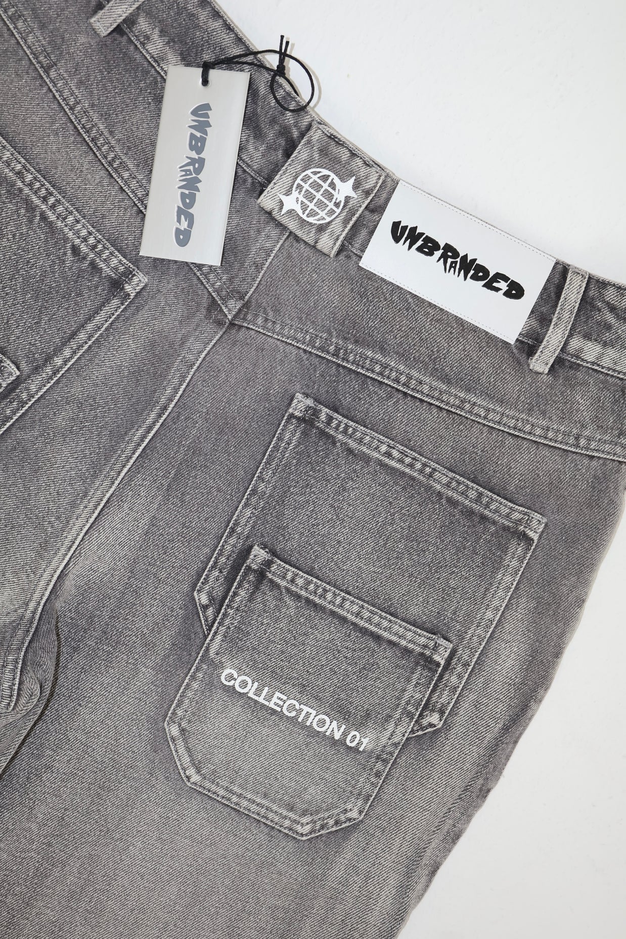 'CANVAS GREY' FLARE-LEG JEANS