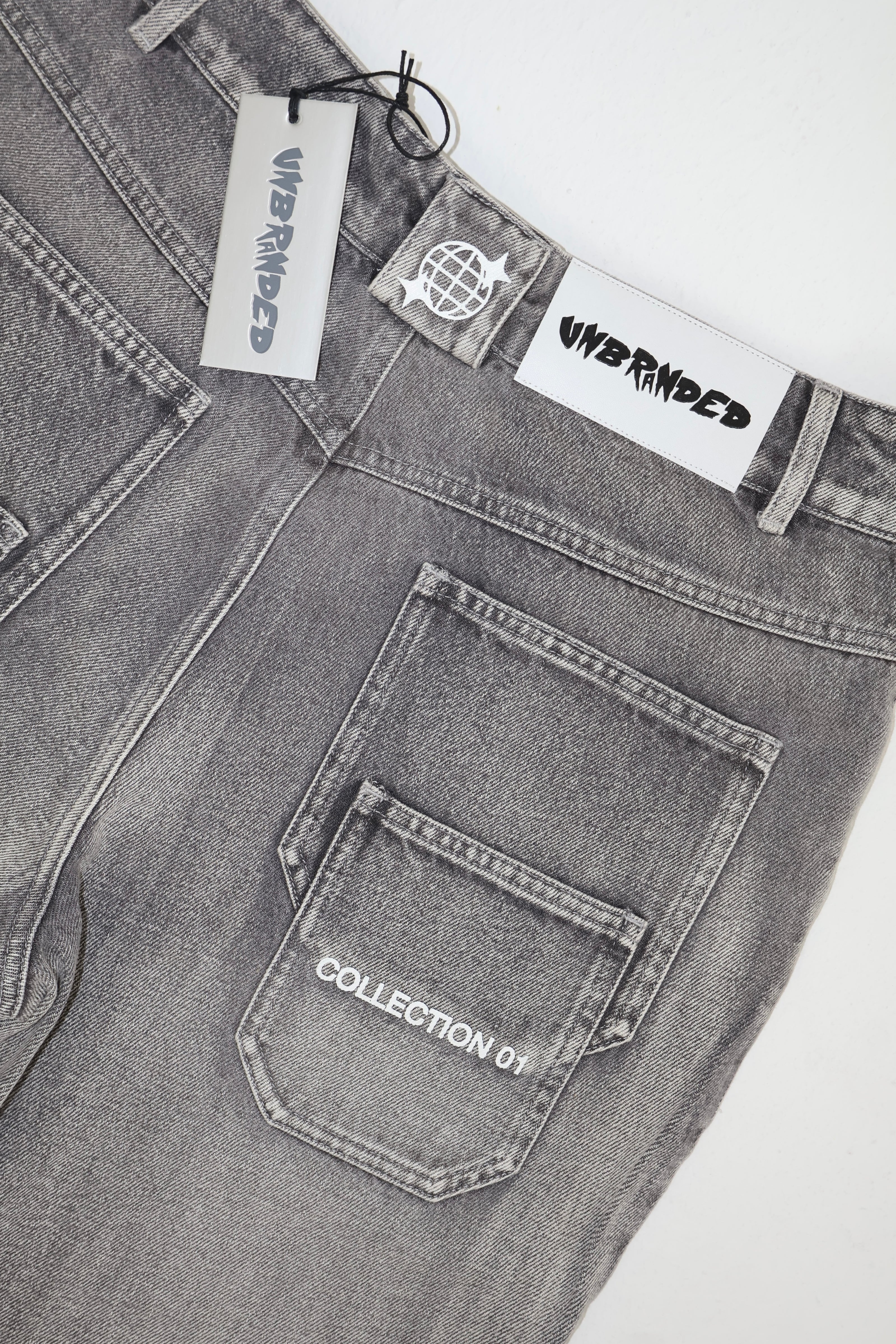 'CANVAS GREY' FLARE-LEG JEANS