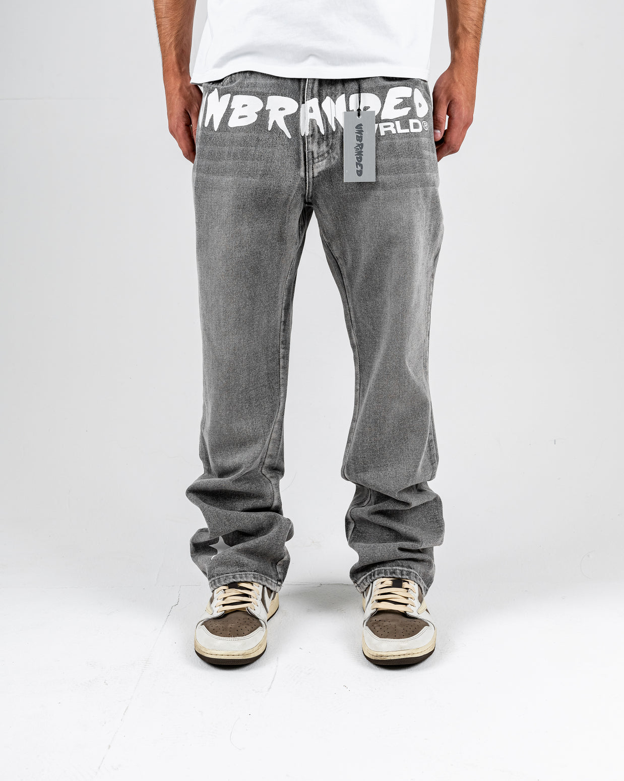'CANVAS GREY' FLARE-LEG JEANS